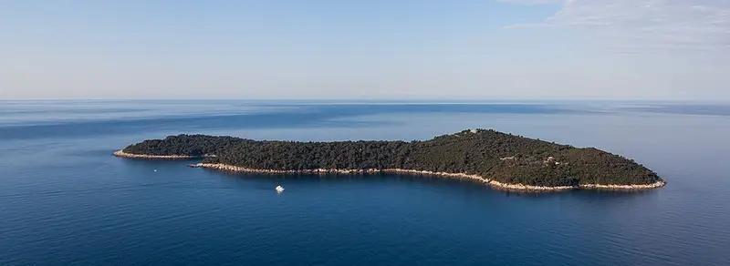 Otok Lokrum i okolno more